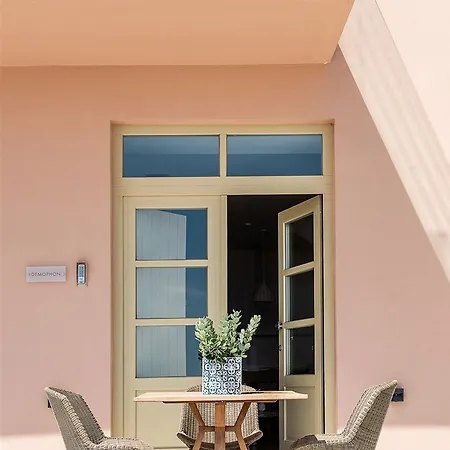 Avra Apartments Kolymbari Harbour Buitenkant foto