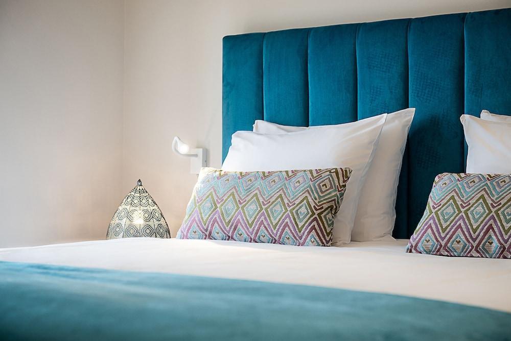 Avra Harbour Apartment *