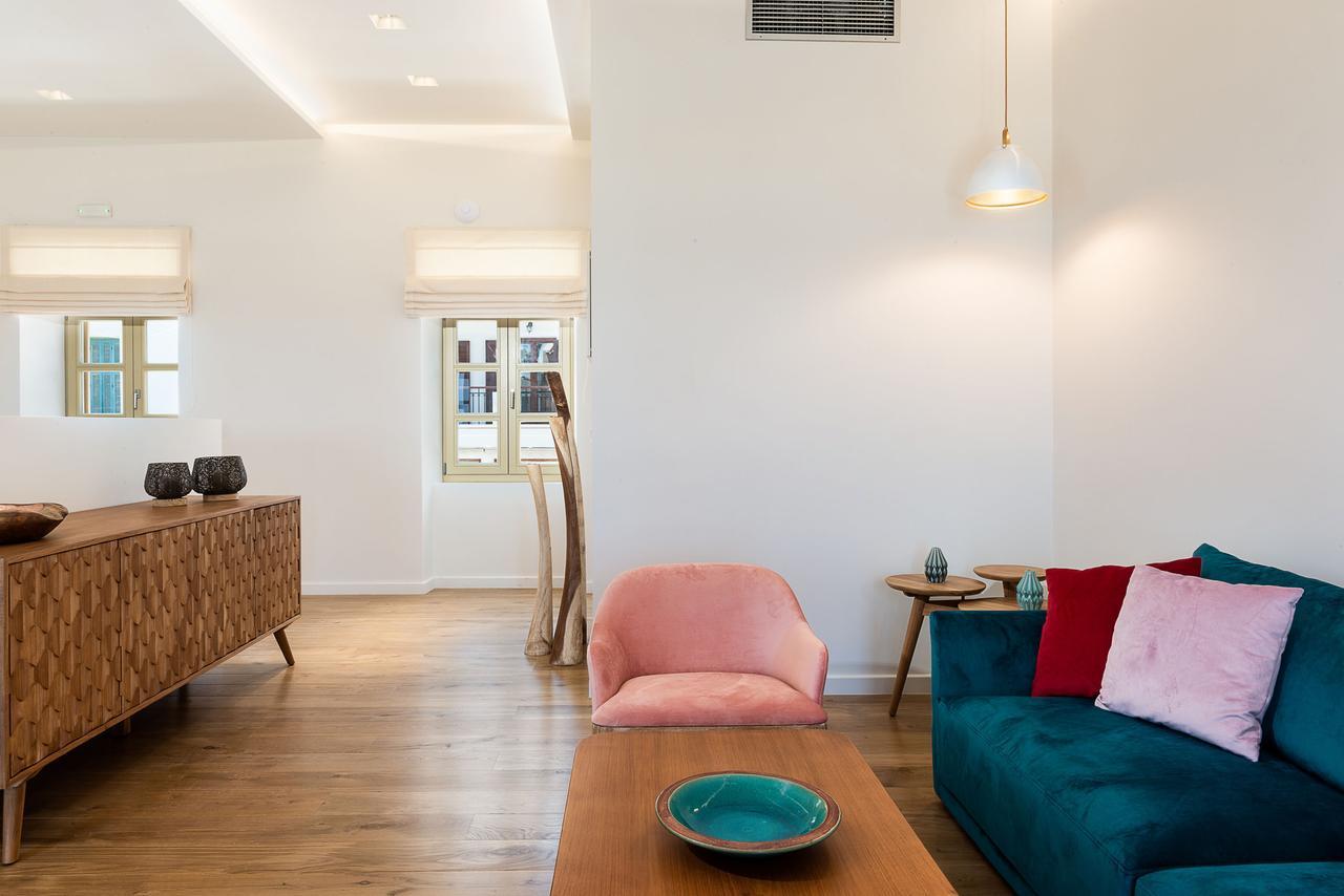 Avra Harbour Apartment